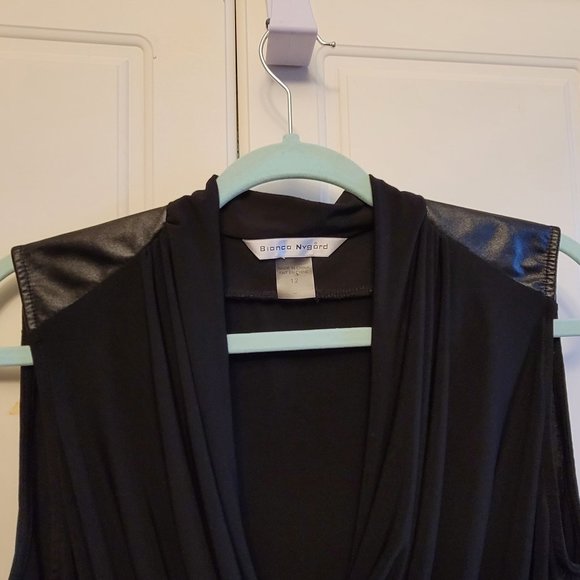 💖2 for $30!💖  Bianca Nygard Black PU Leather Detail Sleeveless Cowl Tank Top - Picture 4 of 8